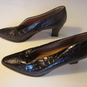 Nickels 2.5" heel sz 7.5B brown textured shoe